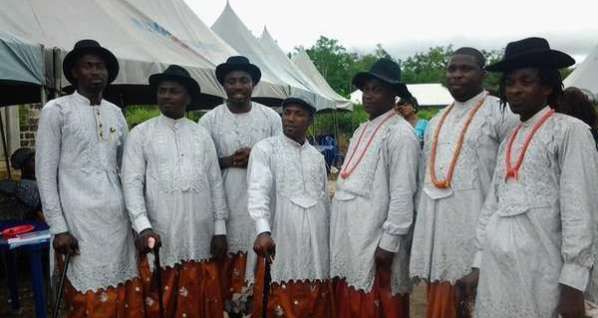 isoko-men-in-their-traditional-attire2120837917309944237
