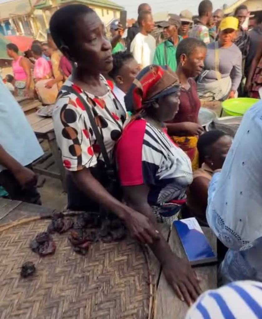 yanga market women4016069375186333100.