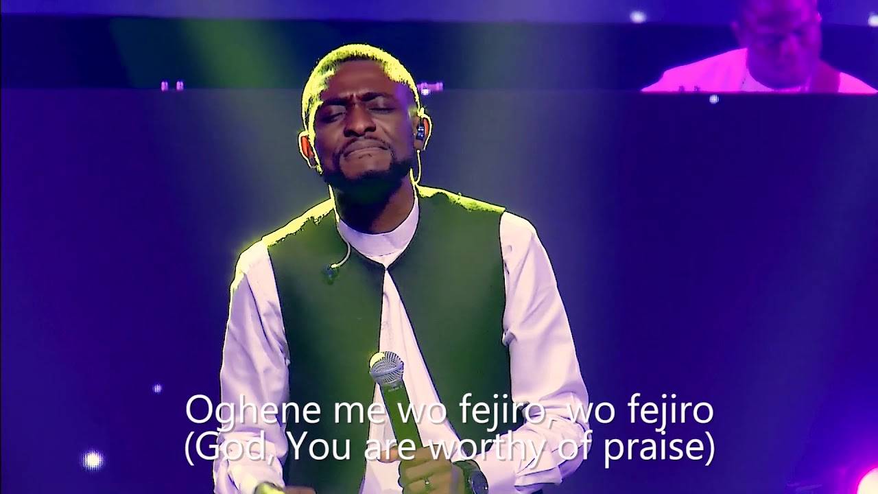 Mairo Ese - Isoko Medley (Live Performance)