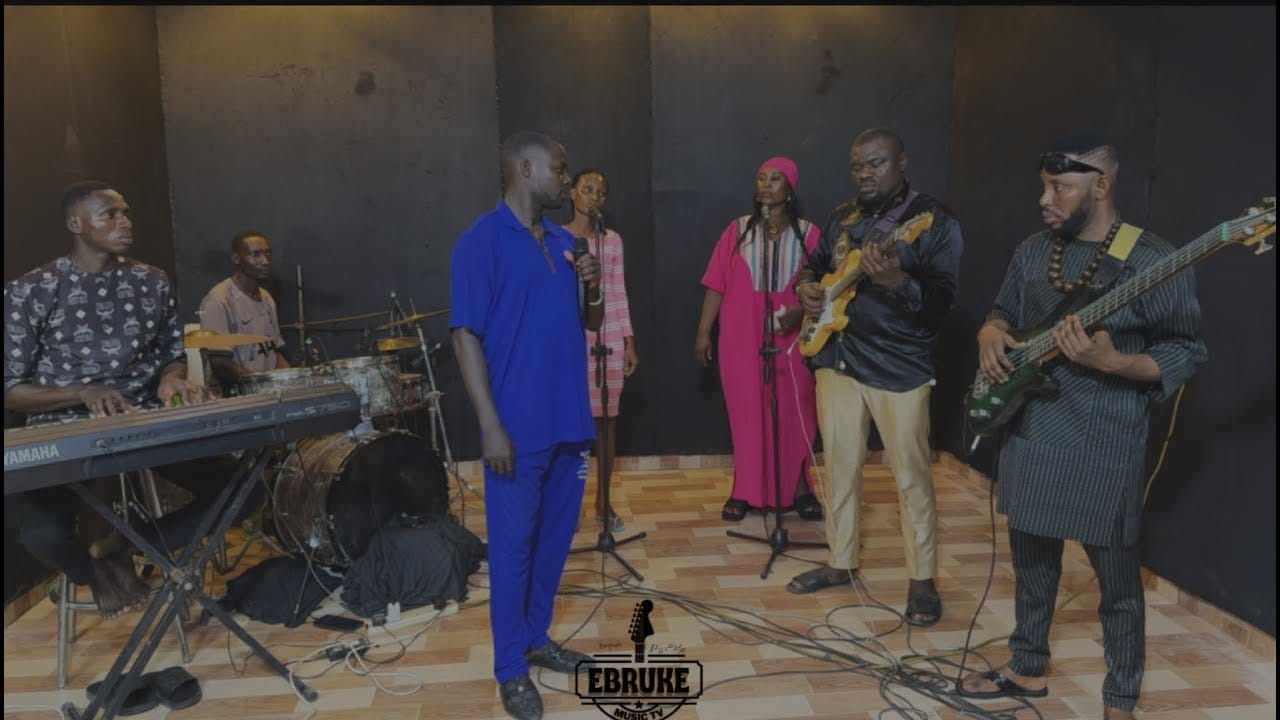 EJIRORO (Feat. Evang Mamus)