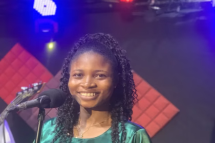 Urhobo Praise Medley - Christiana Osiebe ft. Young Ofogbor (iSokoVibe.Com.Ng)