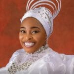 Tope Alabi iso