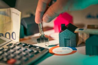 HowtoRefinanceaMortgageWithaLowCreditScorein2026