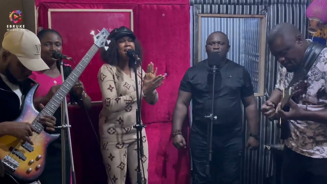 Ebruke Music ft. Evang Ayobor Akegor – Aruoriwo official video
