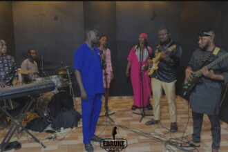 Ebruke Music ft. Evang Mamus – Ejiroro official video