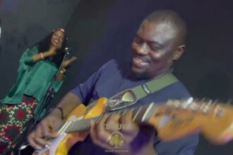 Ebruke Music ft. Kelvin Sapp – Ome Mama official video
